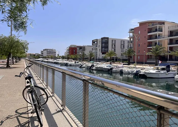 Fs100-104 Appt 2 Personnes * Фрежюс